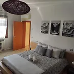 בית נופש Wilma House *
